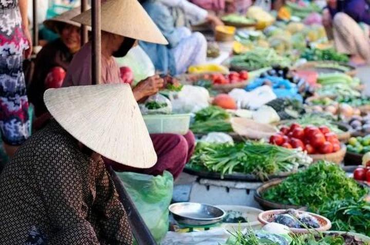 Tôi chắc chắn là một người thẳng tính, nghĩ gì nói nấy! - Đôi khi, việc nói thẳng