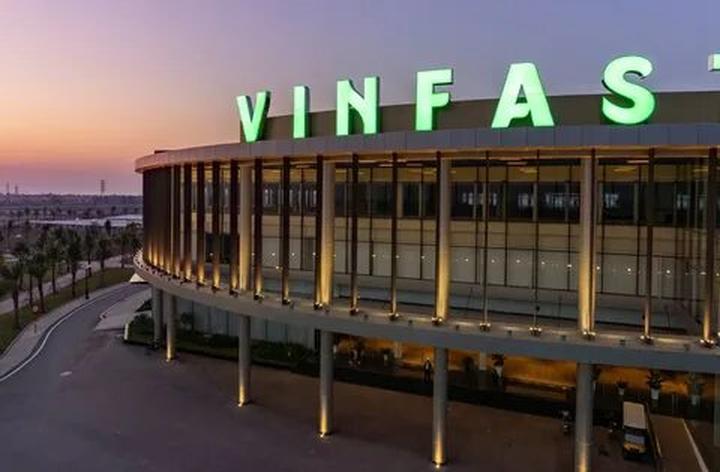 Nội dung: Mùa hè đang đầy vui vẻ với những bức tường nhảy vò đang xu hướng trên mạng